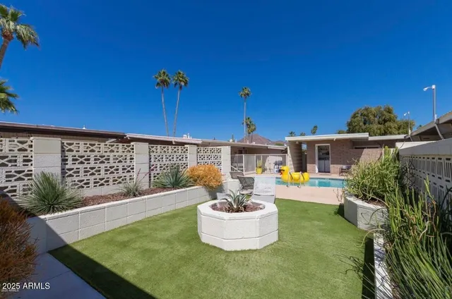 $2,985 | 3713 East Glenrosa Avenue, Phoenix, AZ 85018