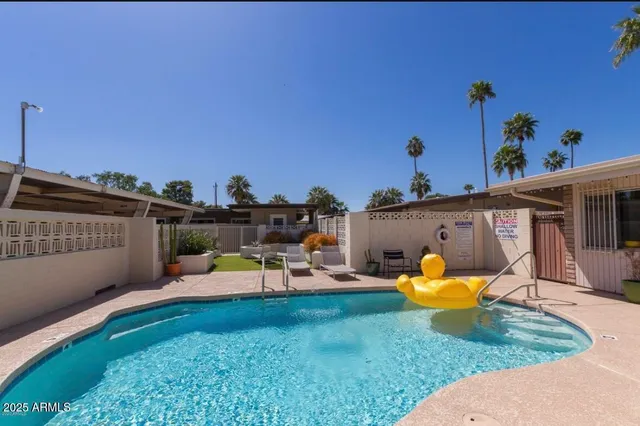 $2,985 | 3713 East Glenrosa Avenue, Phoenix, AZ 85018