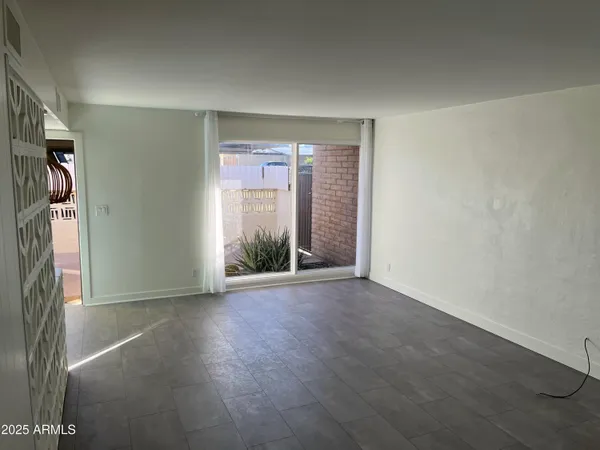 $2,699 | 3713 East Glenrosa Avenue, Phoenix, AZ 85018