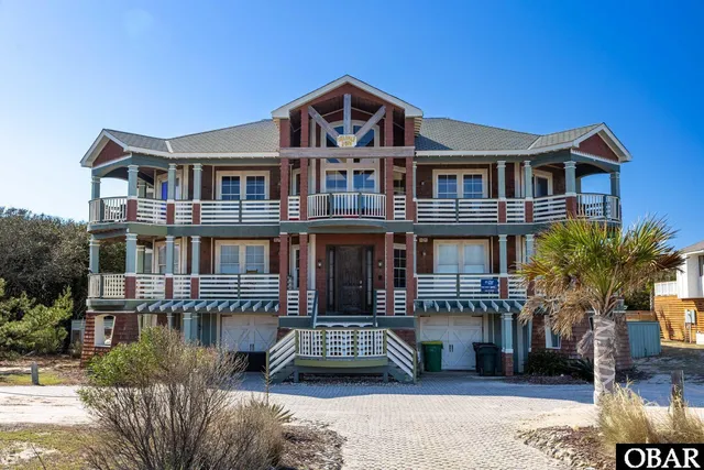 $1,995,000 | 71 Ocean Boulevard, Southern Shores, NC 27949