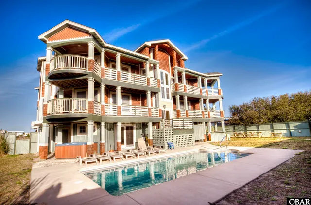 $1,995,000 | 71 Ocean Boulevard, Southern Shores, NC 27949