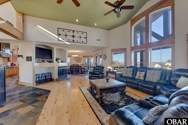 $1,995,000 | 71 Ocean Boulevard, Southern Shores, NC 27949