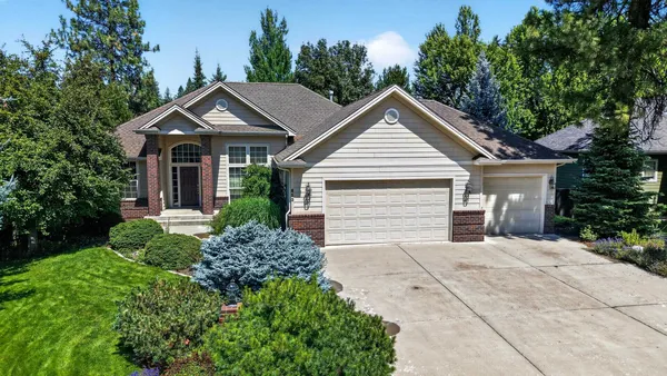 $749,900 | 813 East Golden Road, Spokane, WA 99208