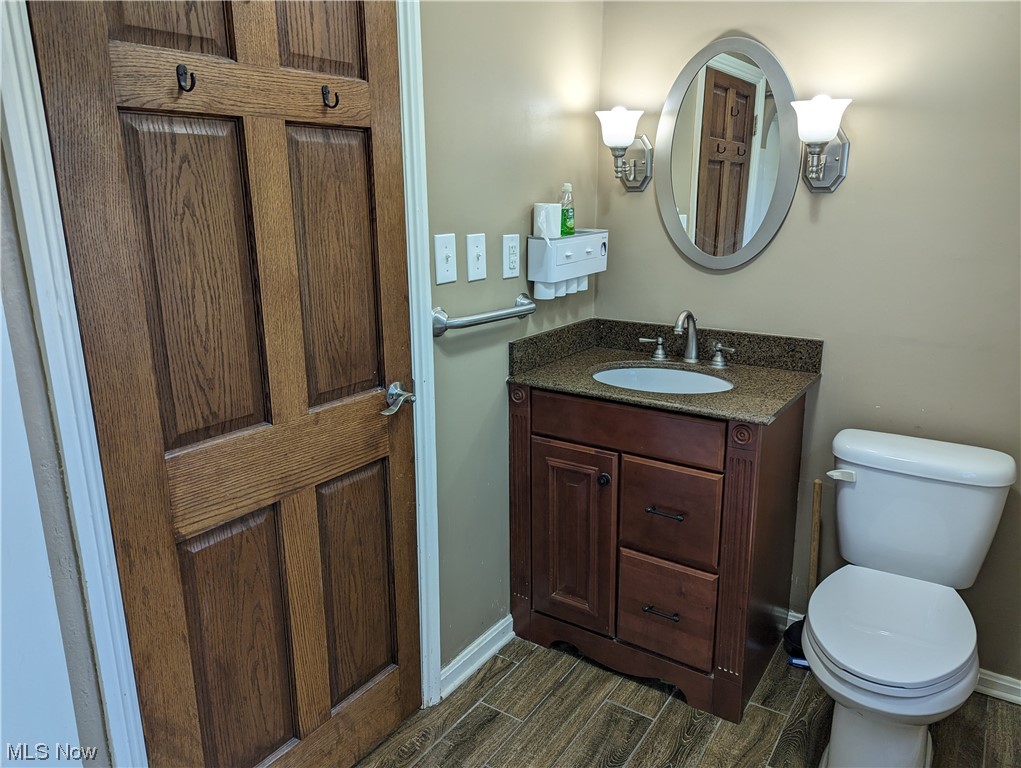 5151 Medina Road Akron, OH 44321 - Photo 23 of 29 Full bathroom second floor