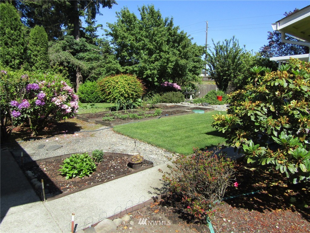 18321 Elaine Court Southwest Rochester, WA 98579 - Photo 4 of 21 Gallery Image 4