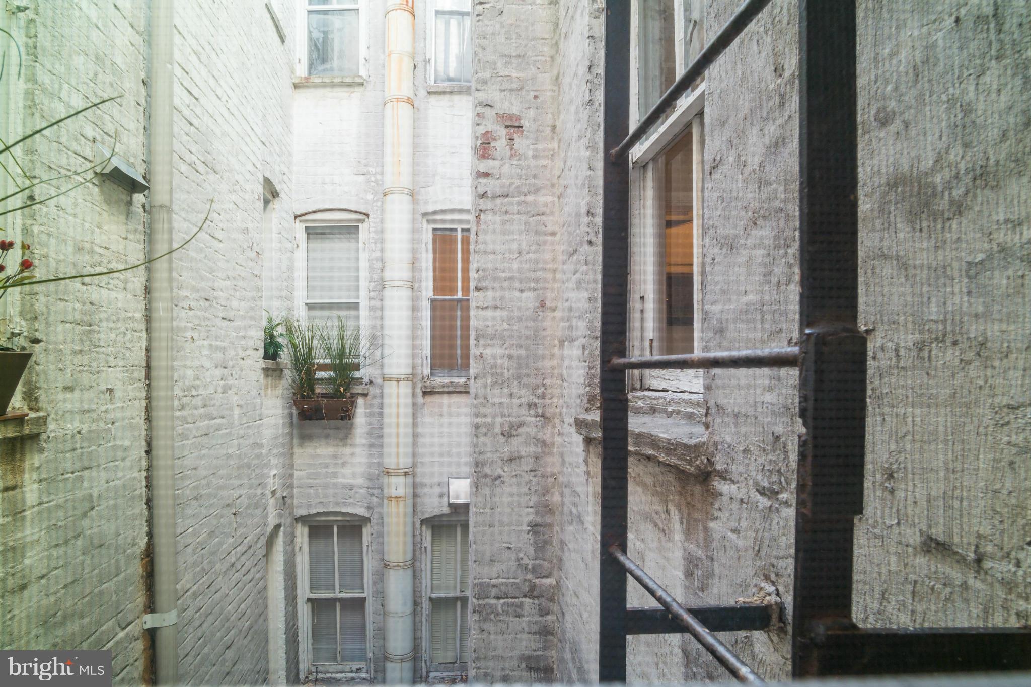3040 R Street Northwest, Unit 2 Washington, DC 20007 - Photo 22 of 28 Exterior (General)