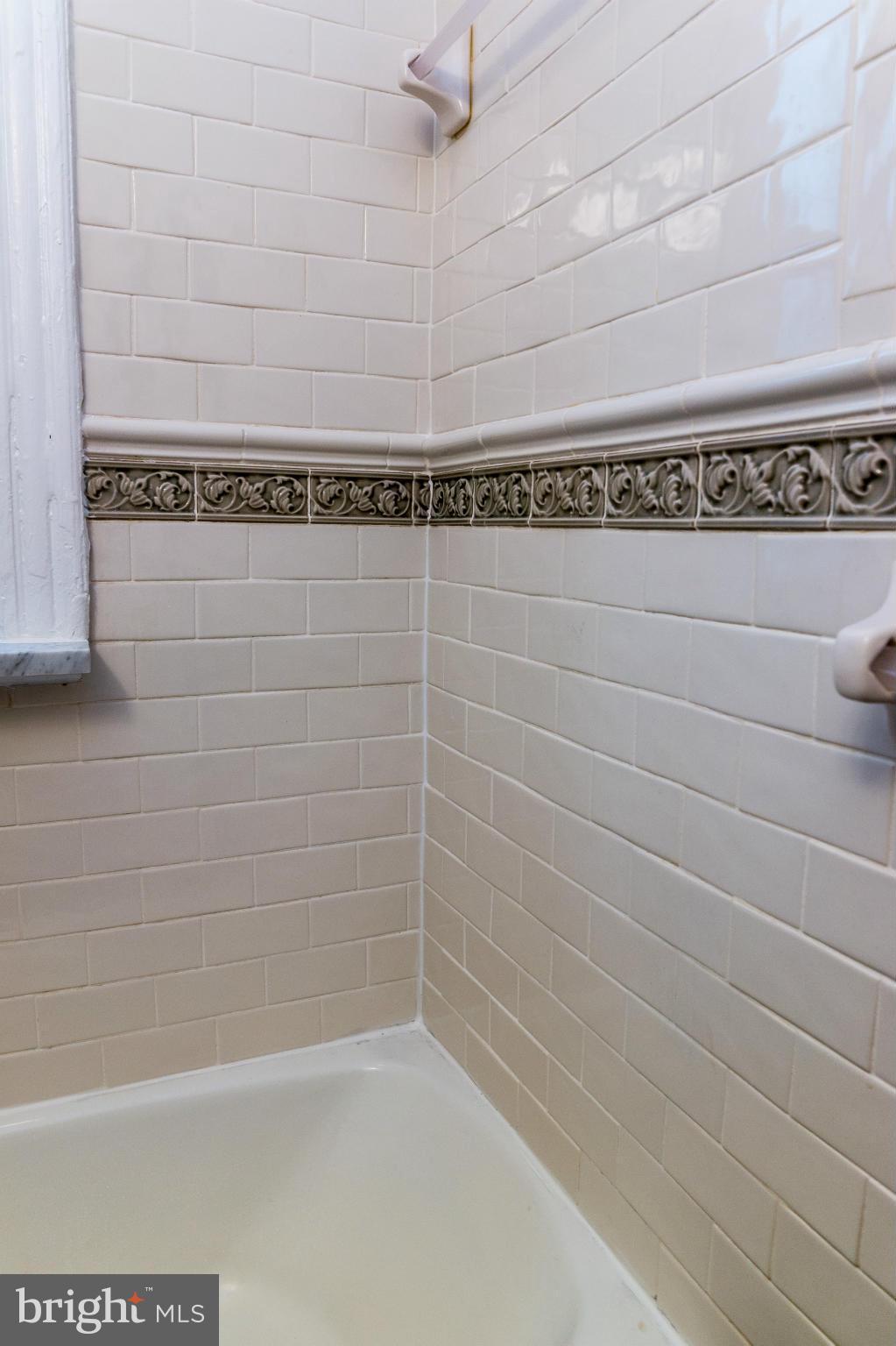 3040 R Street Northwest, Unit 2 Washington, DC 20007 - Photo 7 of 28 Bath