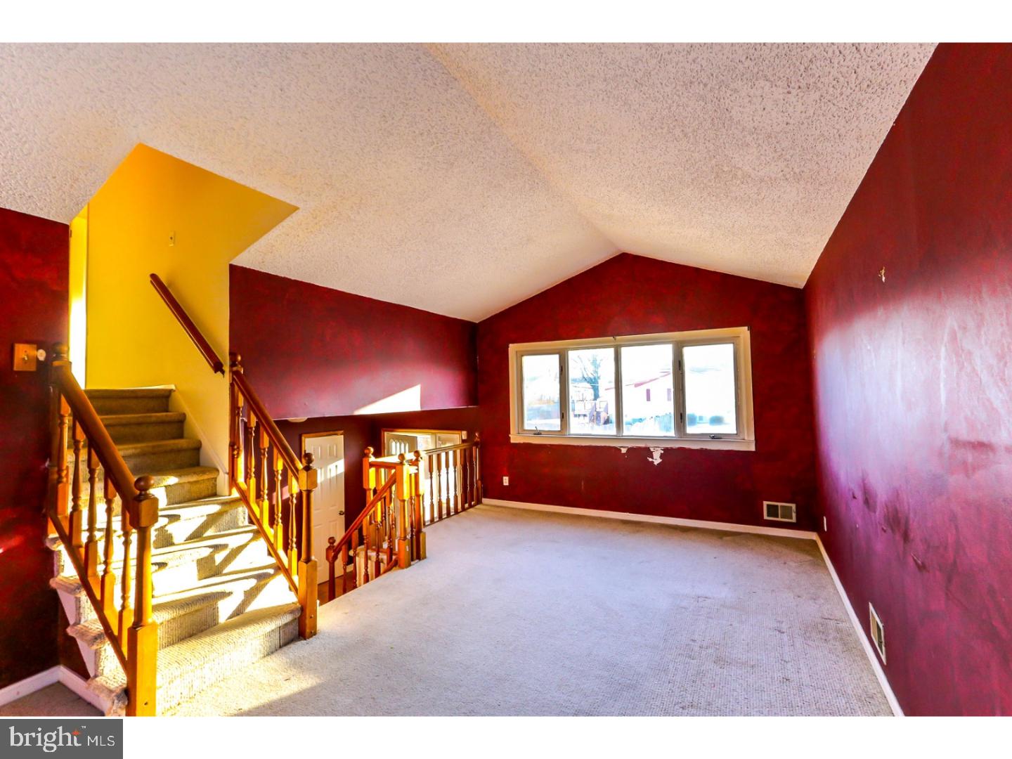 20 Thoreau Road Hamilton, NJ 08690 - Photo 12 of 22 Living Room
