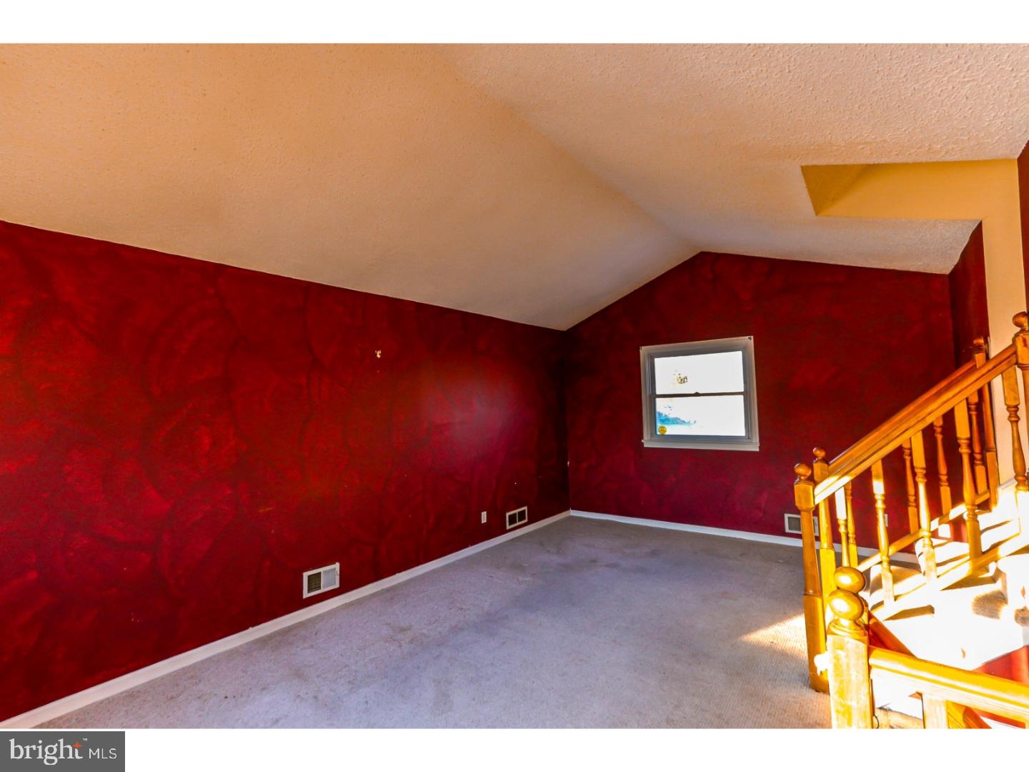 20 Thoreau Road Hamilton, NJ 08690 - Photo 13 of 22 Living Room