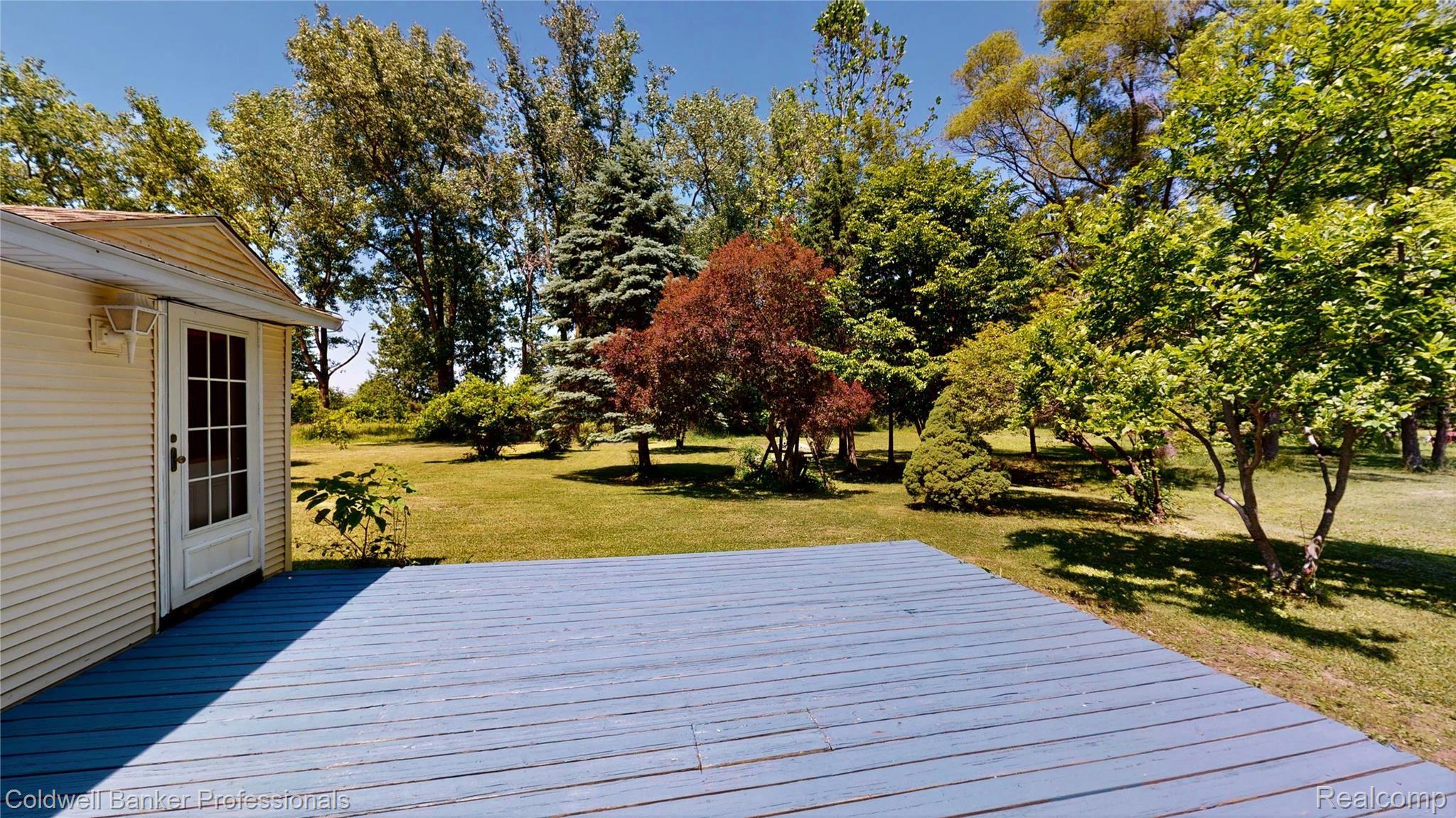 4094 West Willard Road Birch Run, MI 48415 - Photo 54 of 59 Off back patio deck.jpg