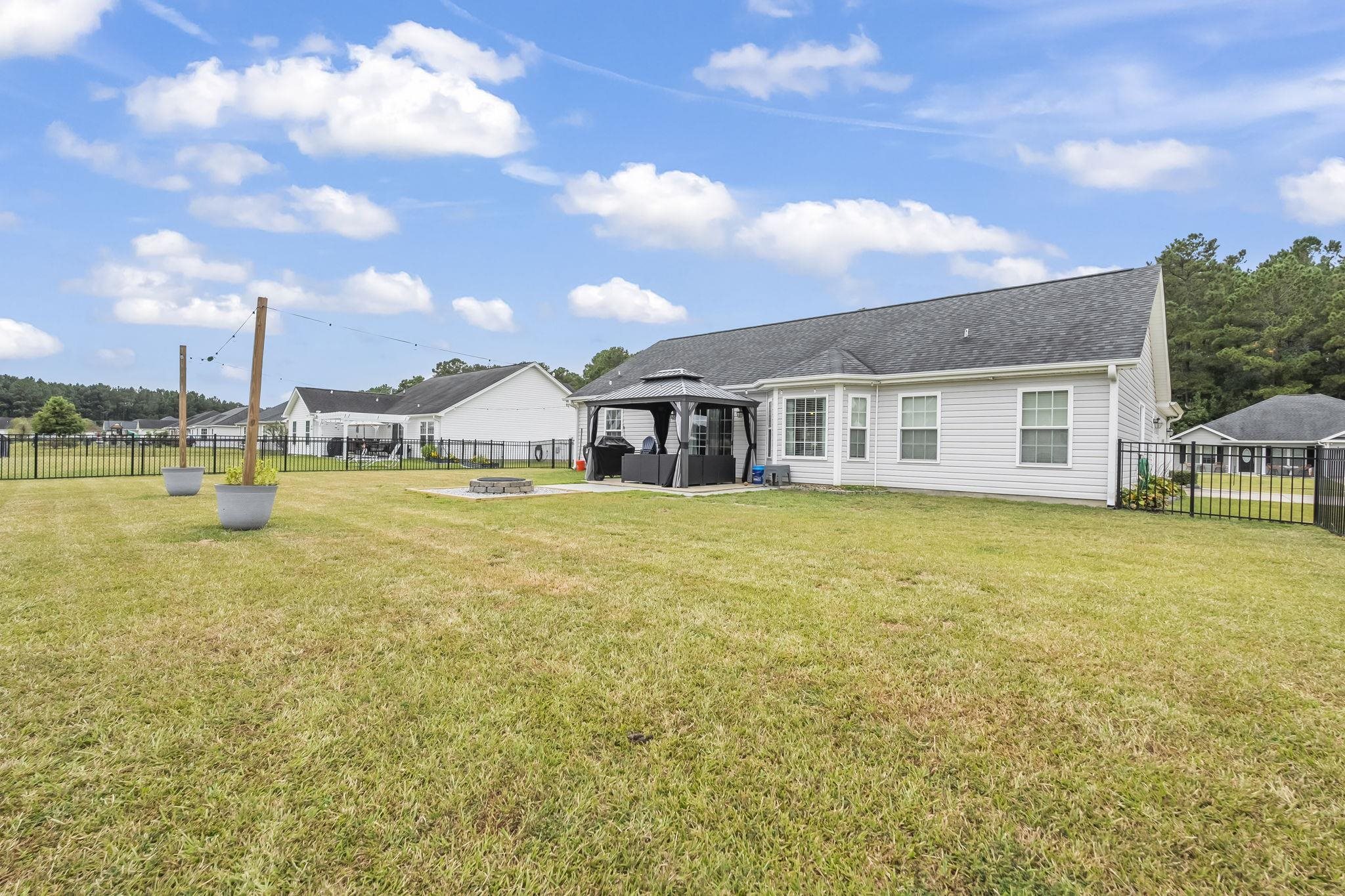 254 Macarthur Drive Conway, SC 29527 - Photo 20 of 24 Fenced In