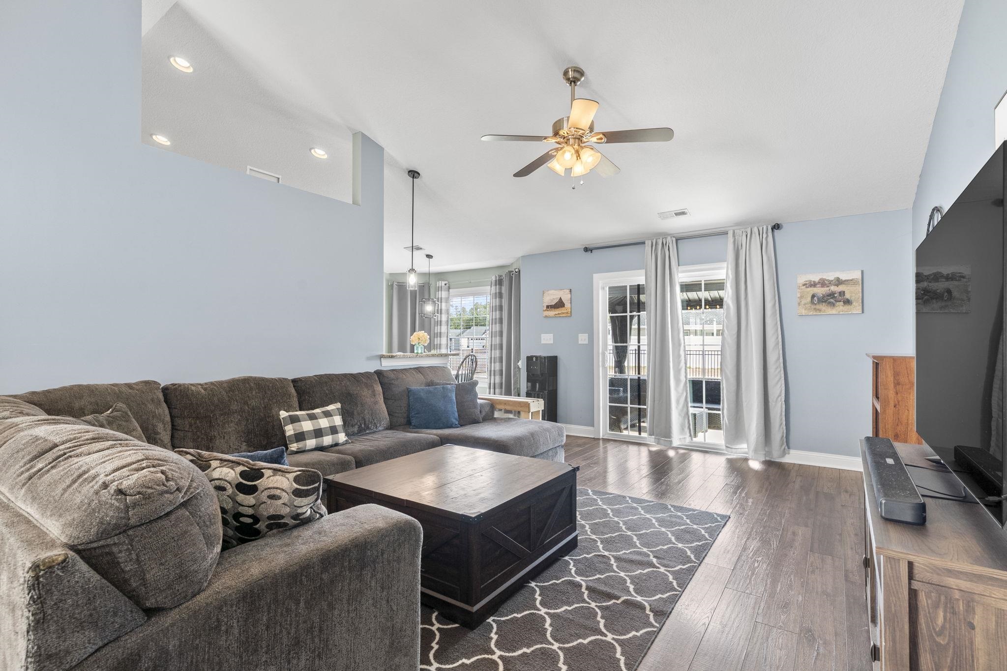 254 Macarthur Drive Conway, SC 29527 - Photo 3 of 24