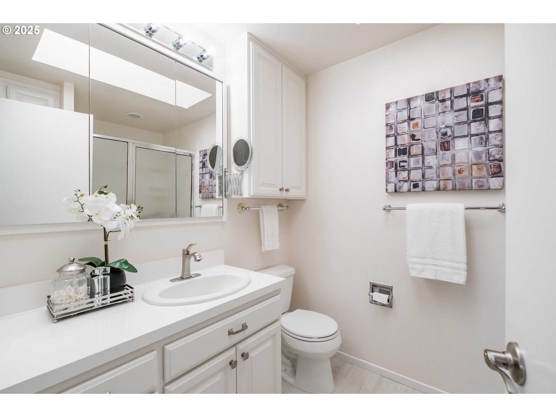 2040 Northwest 23rd Street Corvallis, OR 97330 - Photo 28 of 48 a bathroom with a sink a toilet and mirror
