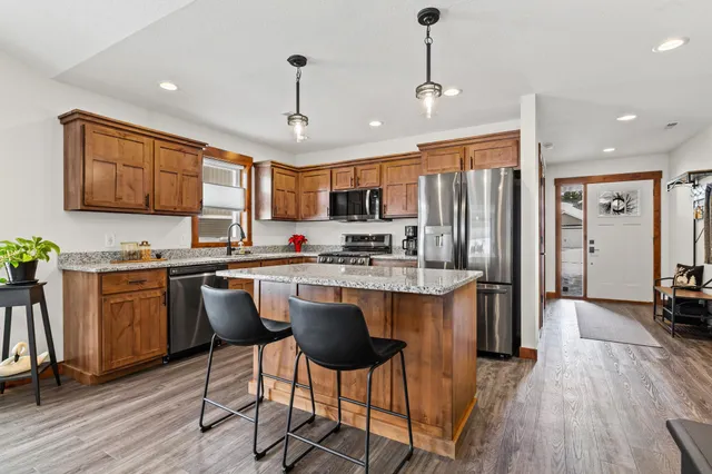 $415,000 | 2866 Coventry Circle, River Falls, WI 54022