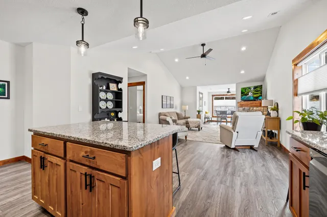 $415,000 | 2866 Coventry Circle, River Falls, WI 54022