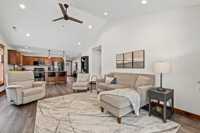 $415,000 | 2866 Coventry Circle, River Falls, WI 54022