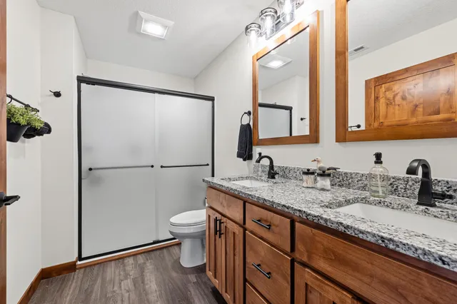 $415,000 | 2866 Coventry Circle, River Falls, WI 54022