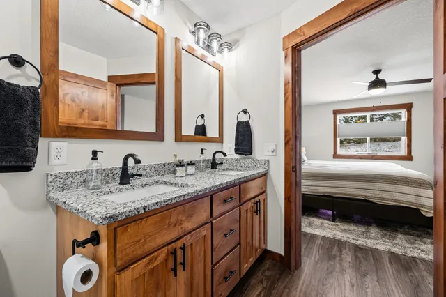 $415,000 | 2866 Coventry Circle, River Falls, WI 54022