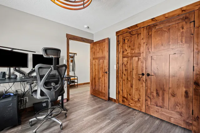 $415,000 | 2866 Coventry Circle, River Falls, WI 54022