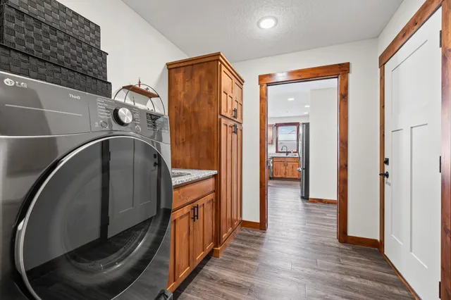 $415,000 | 2866 Coventry Circle, River Falls, WI 54022