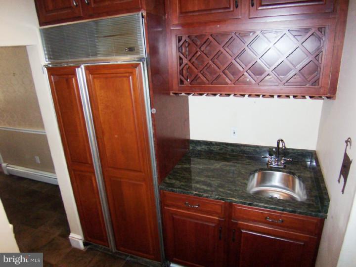 478 Darlington Road Media, PA 19063 - Photo 5 of 24 Wet Bar