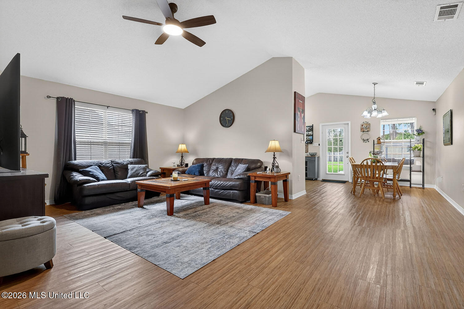 3723 Springwood Lane Ocean Springs, MS 39564 - Photo 5 of 44 1E8A0408