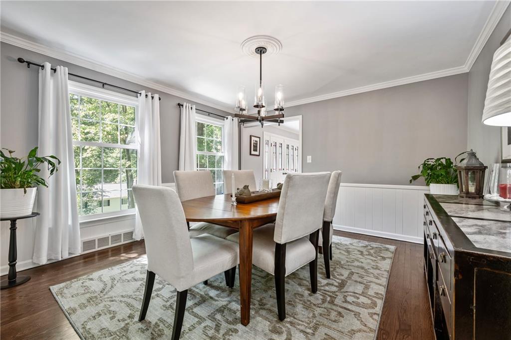 212 Highland Road Pittsburgh, PA 15238 - Photo 5 of 25 Gallery Image 5