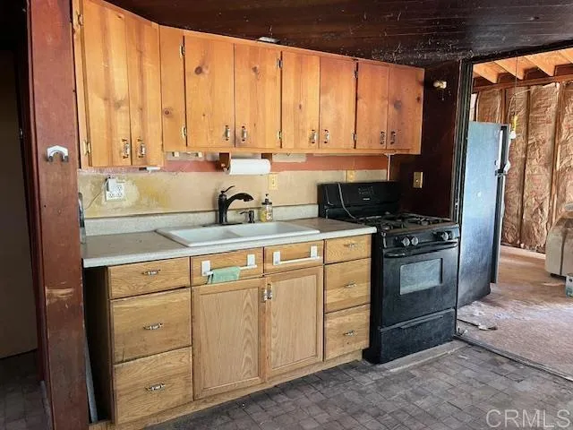Crestline Road Valley Center, CA 92082 - Photo 3 of 21 Kitchen