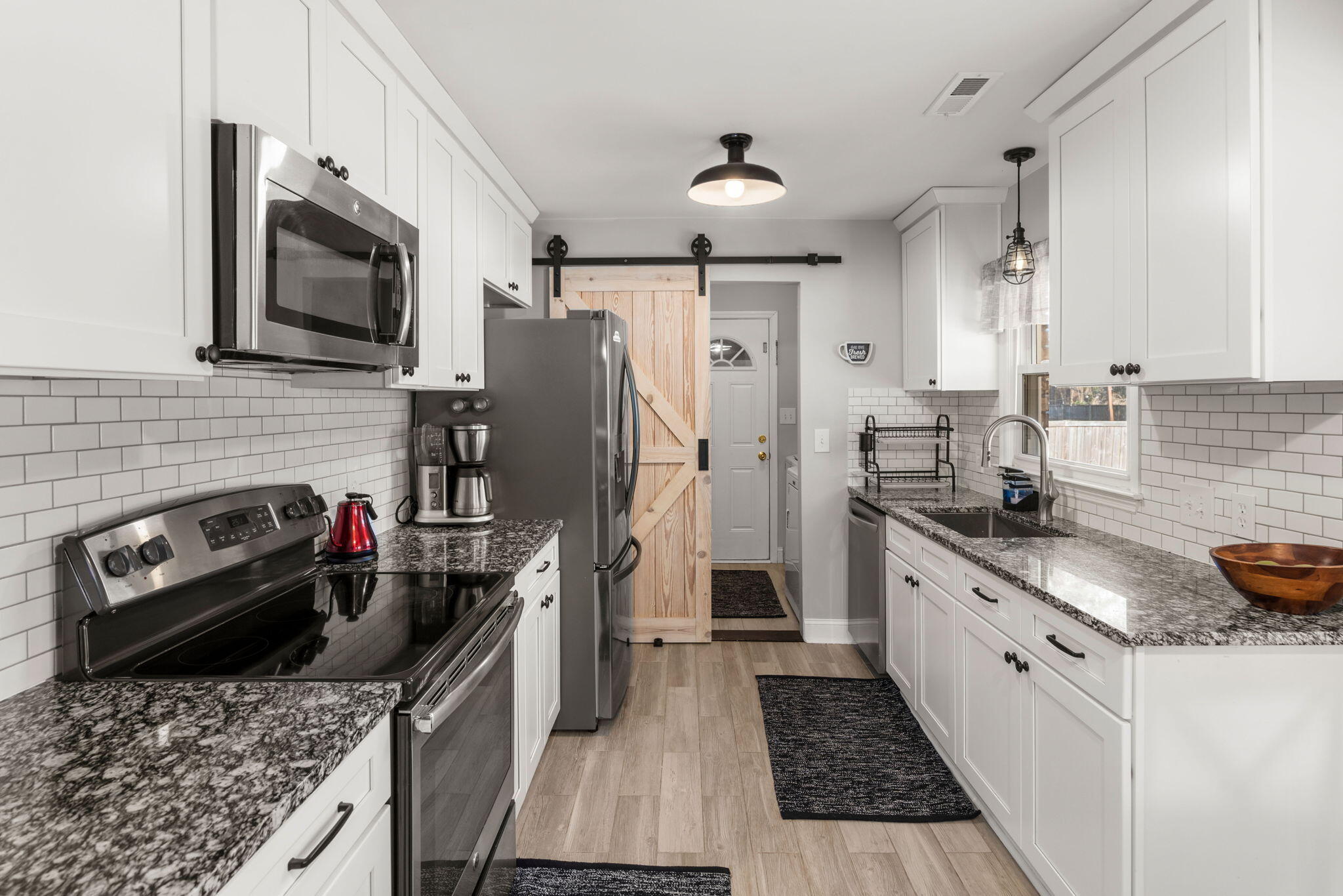 112 Lois Circle Moncks Corner, SC 29461 - Photo 11 of 36 Kitchen!