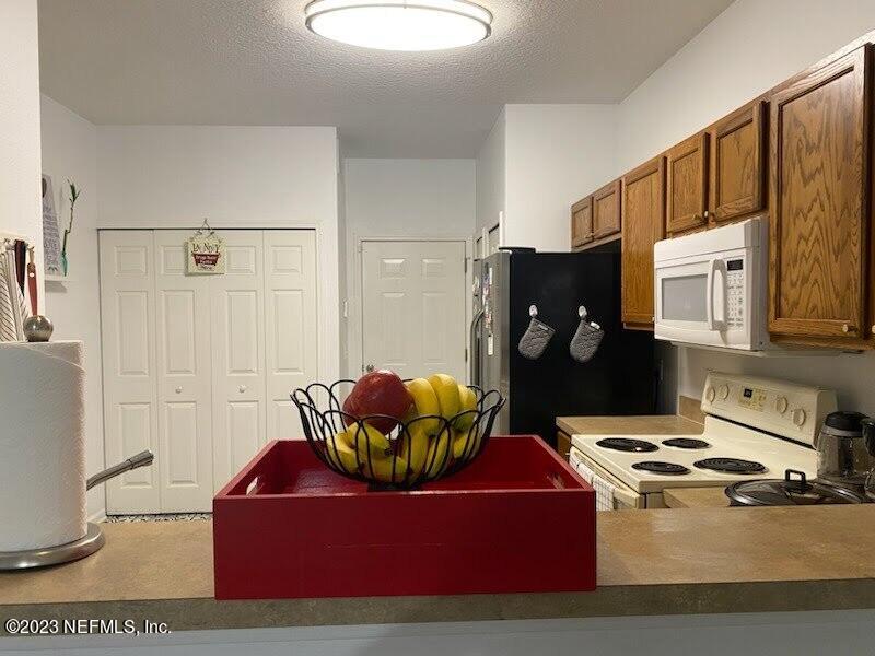 7823 Melvin Road Jacksonville, FL 32210 - Photo 11 of 36 Kitchen