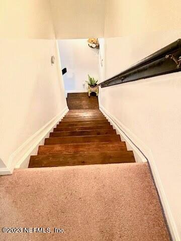 7823 Melvin Road Jacksonville, FL 32210 - Photo 25 of 36 Stairway