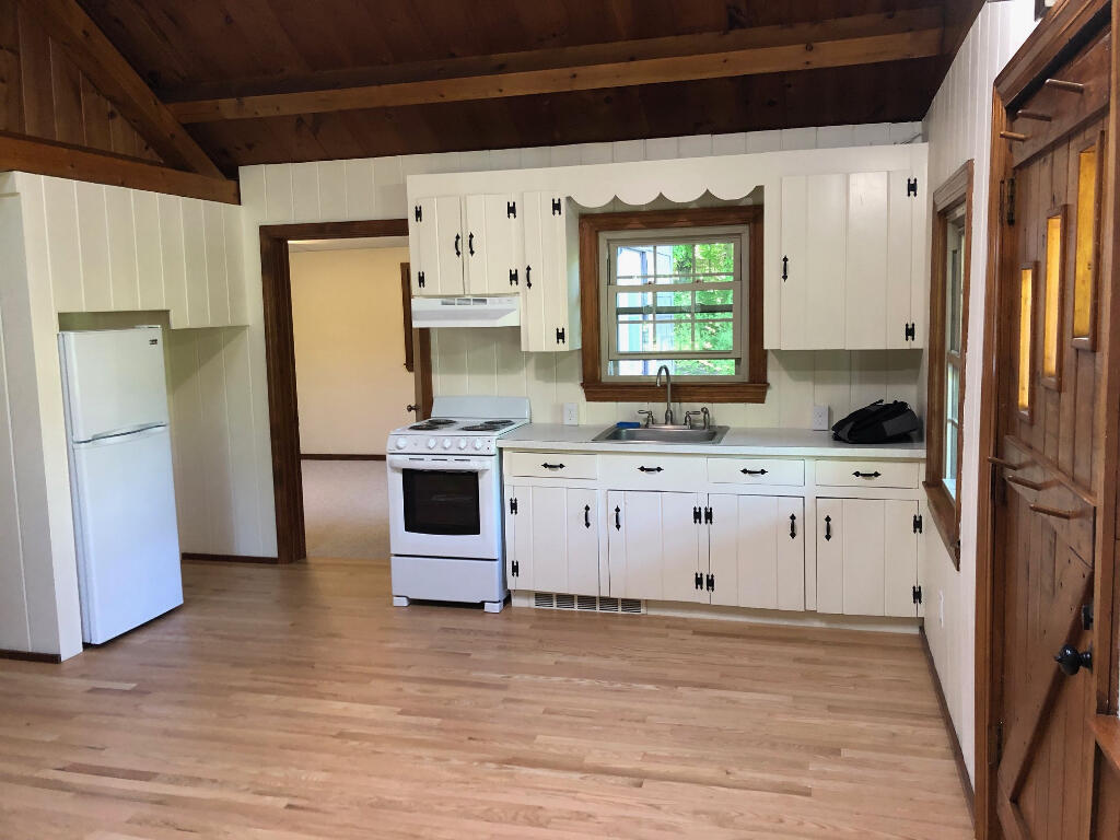 223 Beaver Hill Road Springvale, ME 04083 - Photo 2 of 6 01