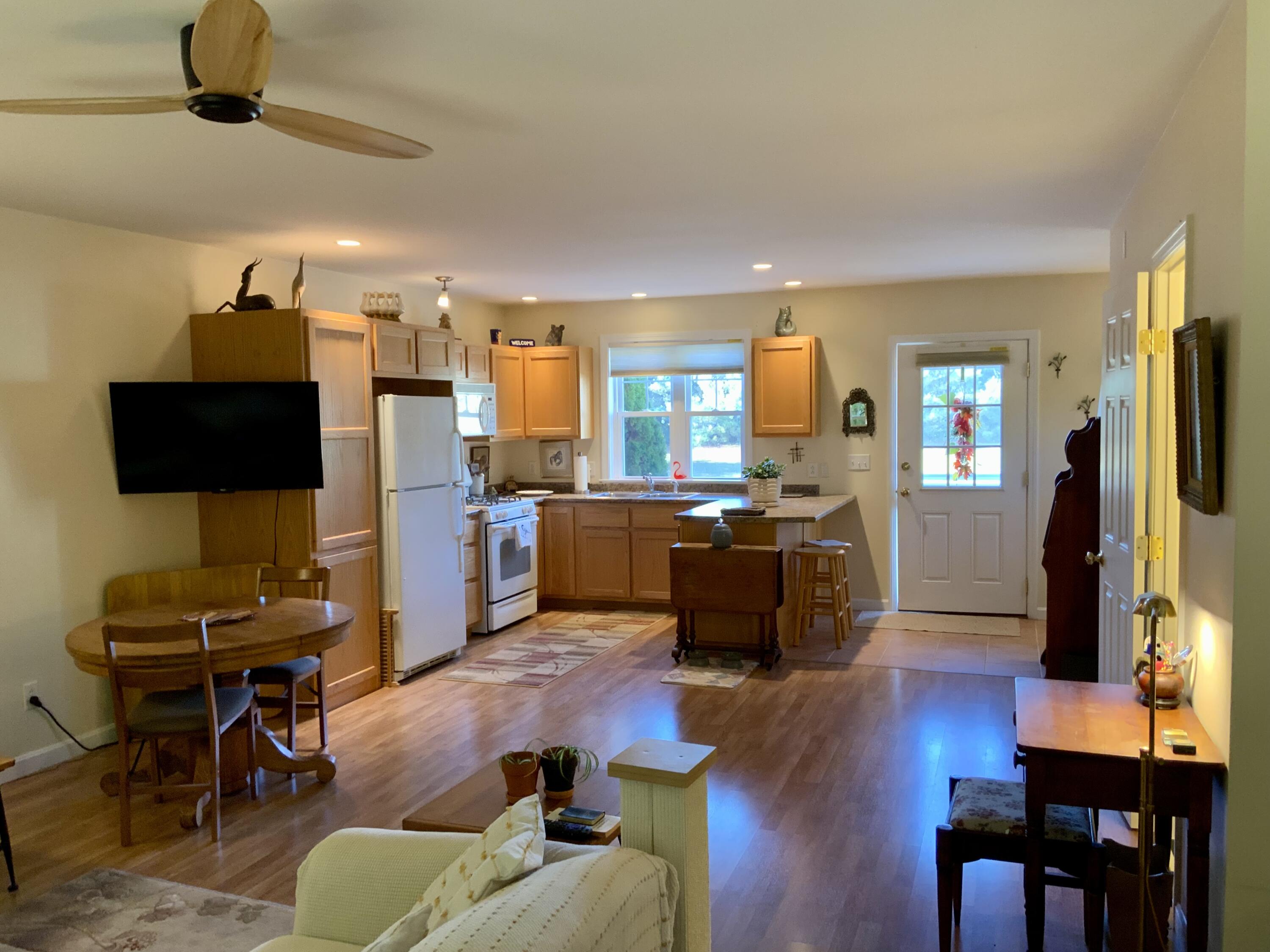 15 Edgefield Lane, Unit 15 Brunswick, ME 04011 - Photo 5 of 20 IMG_1623