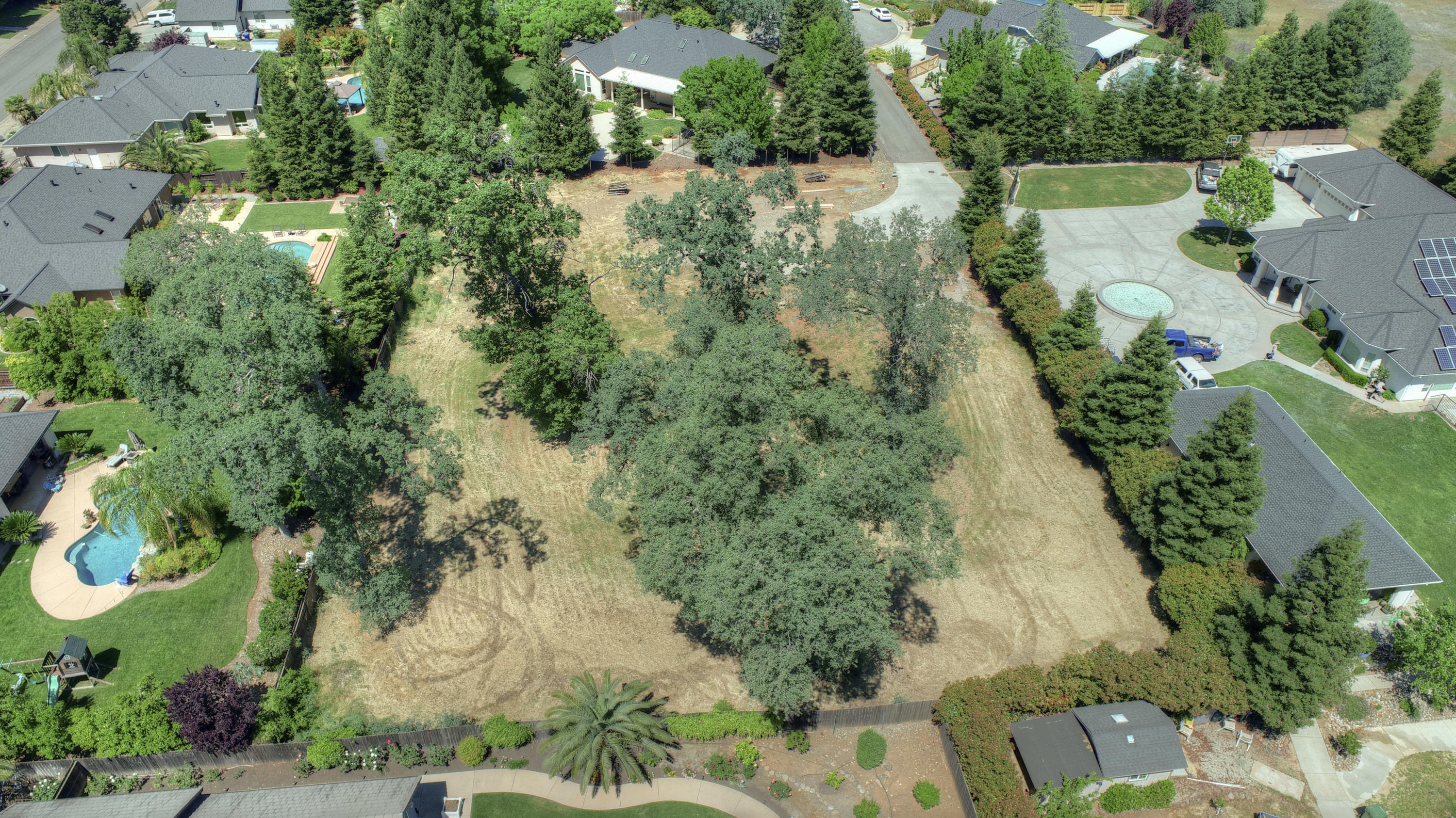 2697 La Rinconada Place Redding, CA 96002 - Photo 7 of 18 2697 La Rinconada Pl