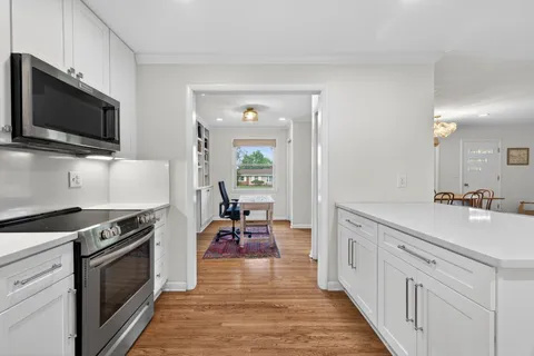 $665,000 | 2922 Fernbrook Lane, Nashville, TN 37214