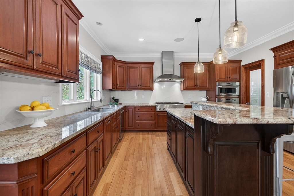 8 Fosters Pond Road Andover, MA 01810 - Photo 7 of 42