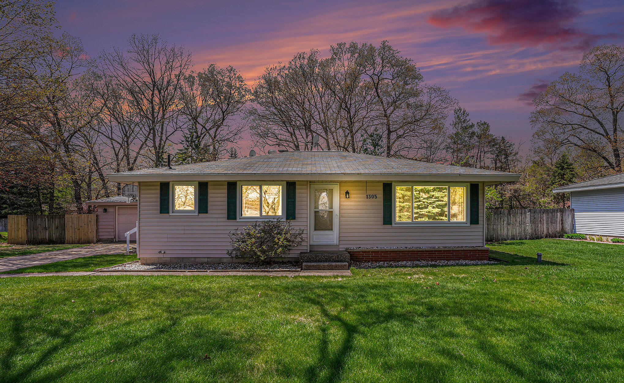 1305 Joslyn Road Muskegon, MI 49445 - Photo 2 of 18 001_dsc00363-twilight_520
