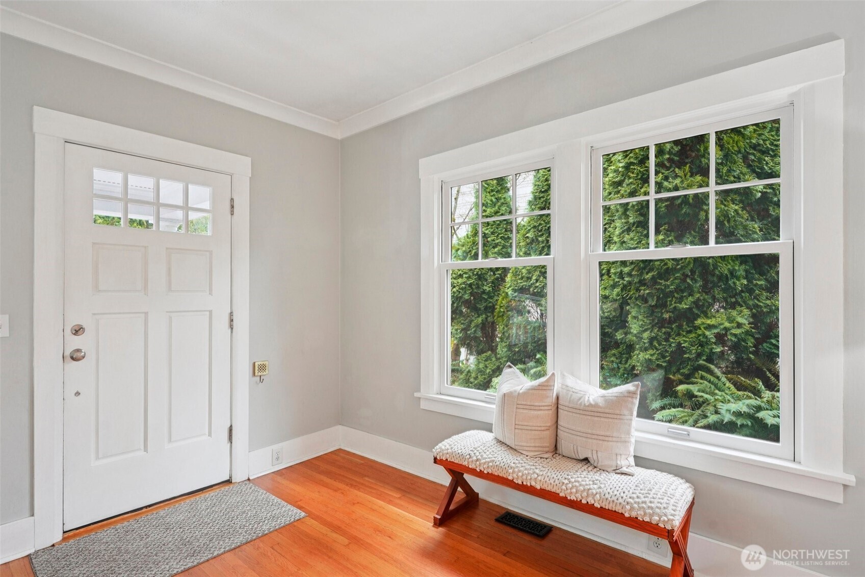 3141 Broadway East Seattle, WA 98102 - Photo 6 of 40 a living room with furniture and a window