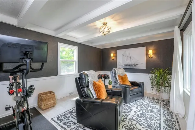 $500,000 | 10501 Sagamore Road, Leawood, KS 66206