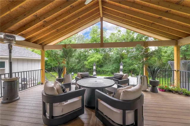 $500,000 | 10501 Sagamore Road, Leawood, KS 66206