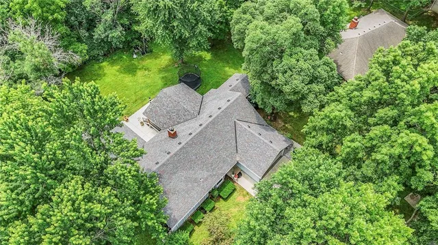 $500,000 | 10501 Sagamore Road, Leawood, KS 66206