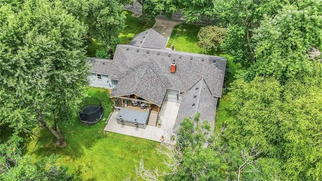 $500,000 | 10501 Sagamore Road, Leawood, KS 66206