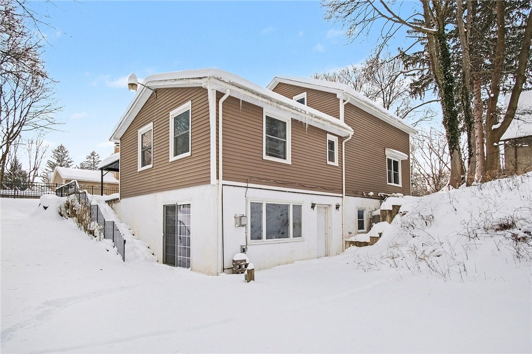 660 List Avenue Irondequoit, NY 14617 - Photo 3 of 22