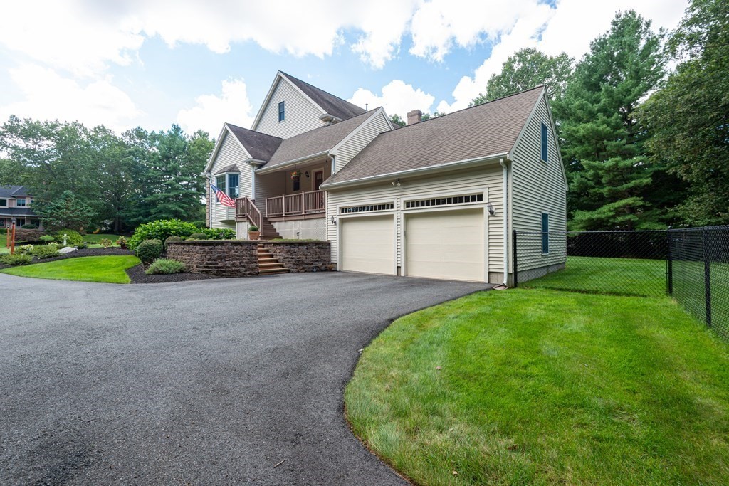 22 Old Haswell Park Road Middleton, MA 01949 - Photo 4 of 42 Gallery Image 4