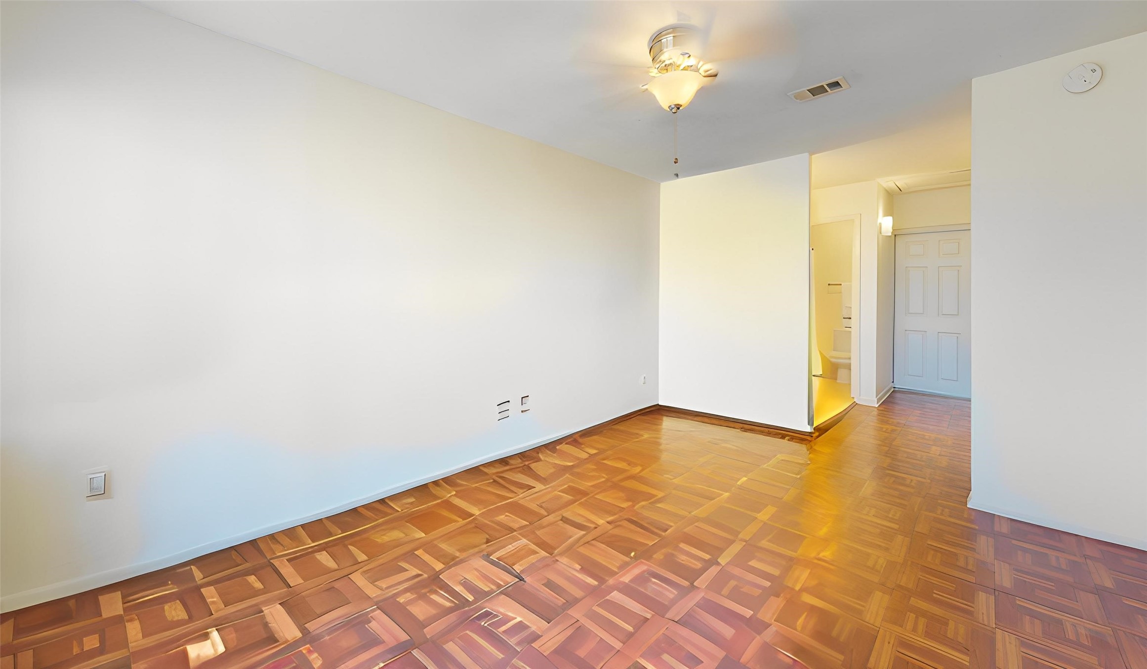 12250 Copper Tree Pvt Lane Houston, TX 77035 - Photo 11 of 26 Primary Bedroom - 2nd floor