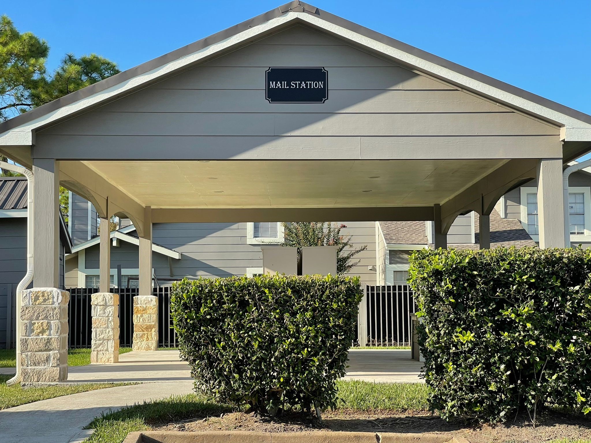 12250 Copper Tree Pvt Lane Houston, TX 77035 - Photo 19 of 26 Mail area