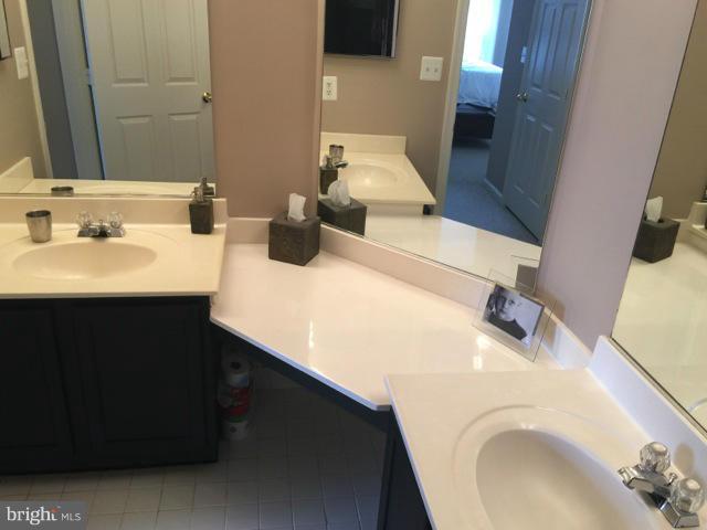 11401 Gate Hill Place, Unit K 72 Reston, VA 20194 - Photo 9 of 30 Bath