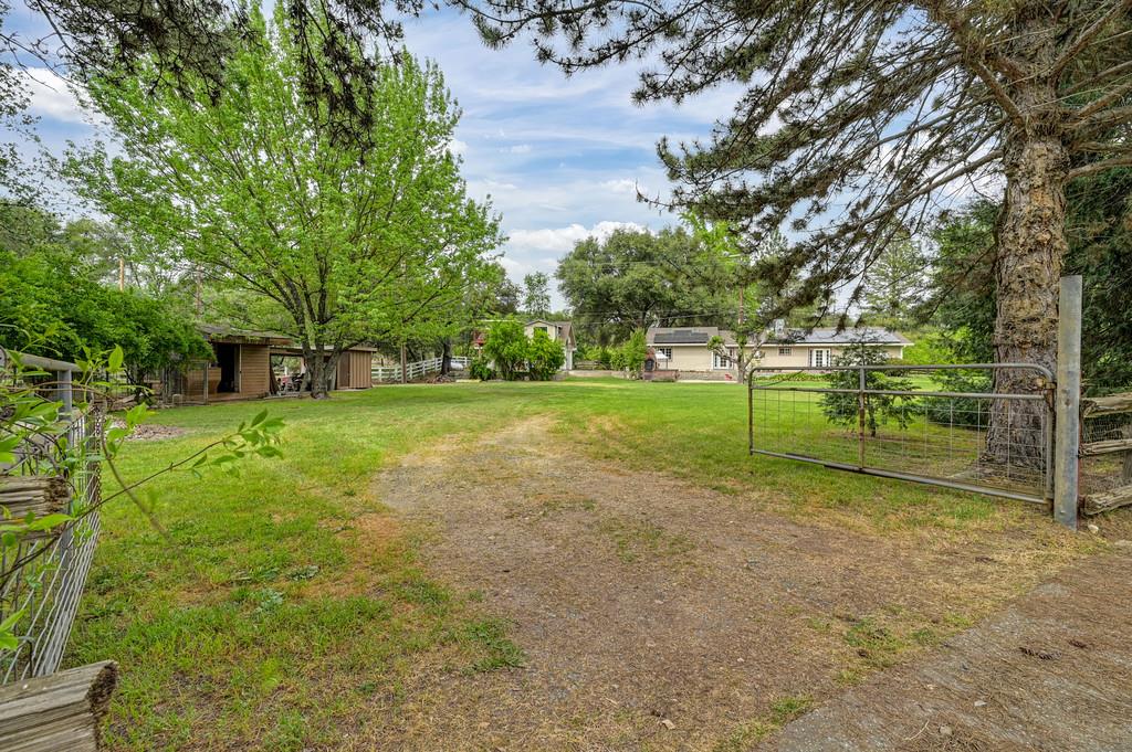 5682 Virginiatown Road Newcastle, CA 95658 - Photo 39 of 56 2nd access to back entrance of property on private road.