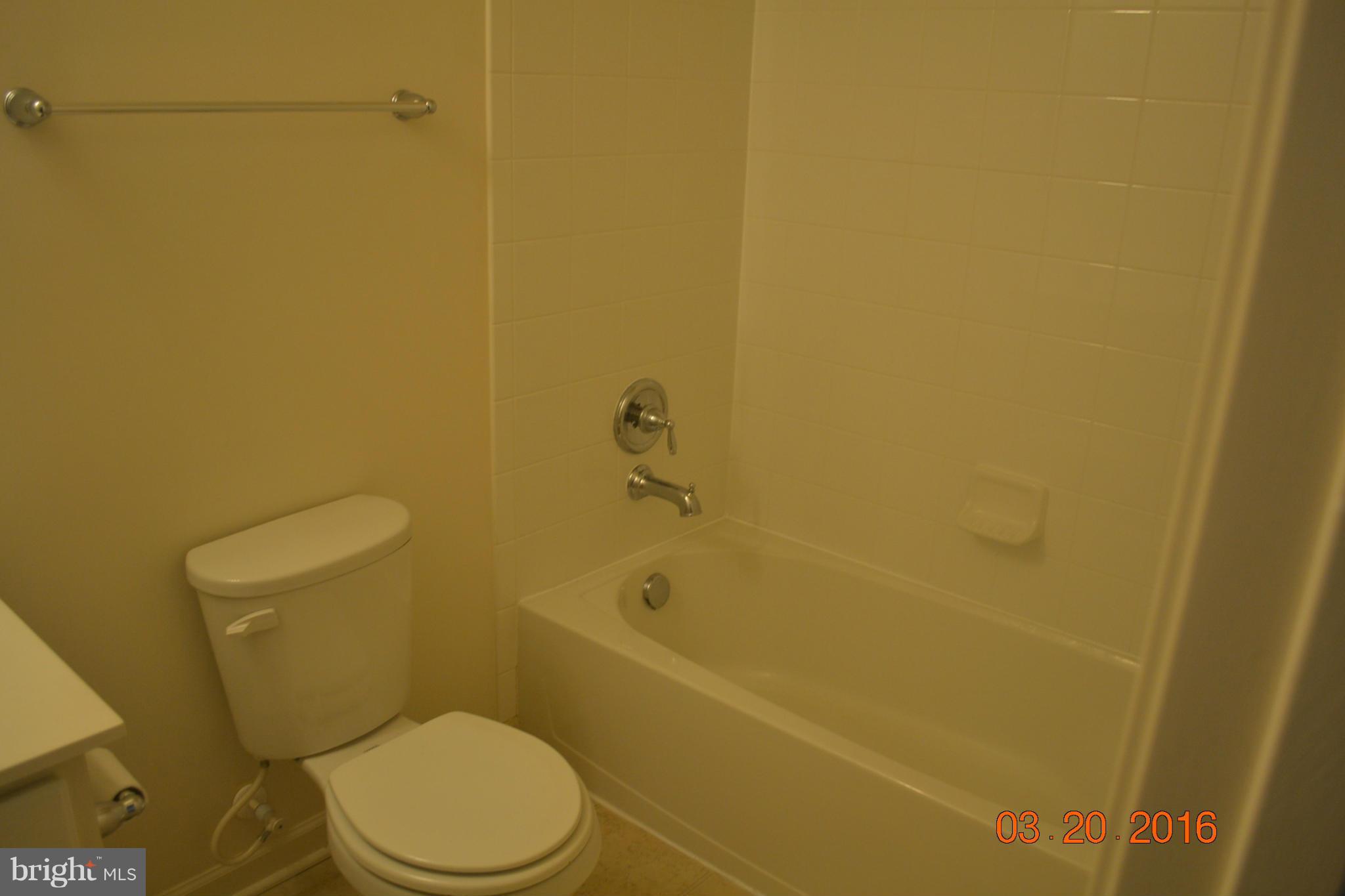 43 Haverhill Road Joppa, MD 21085 - Photo 7 of 14 Bath