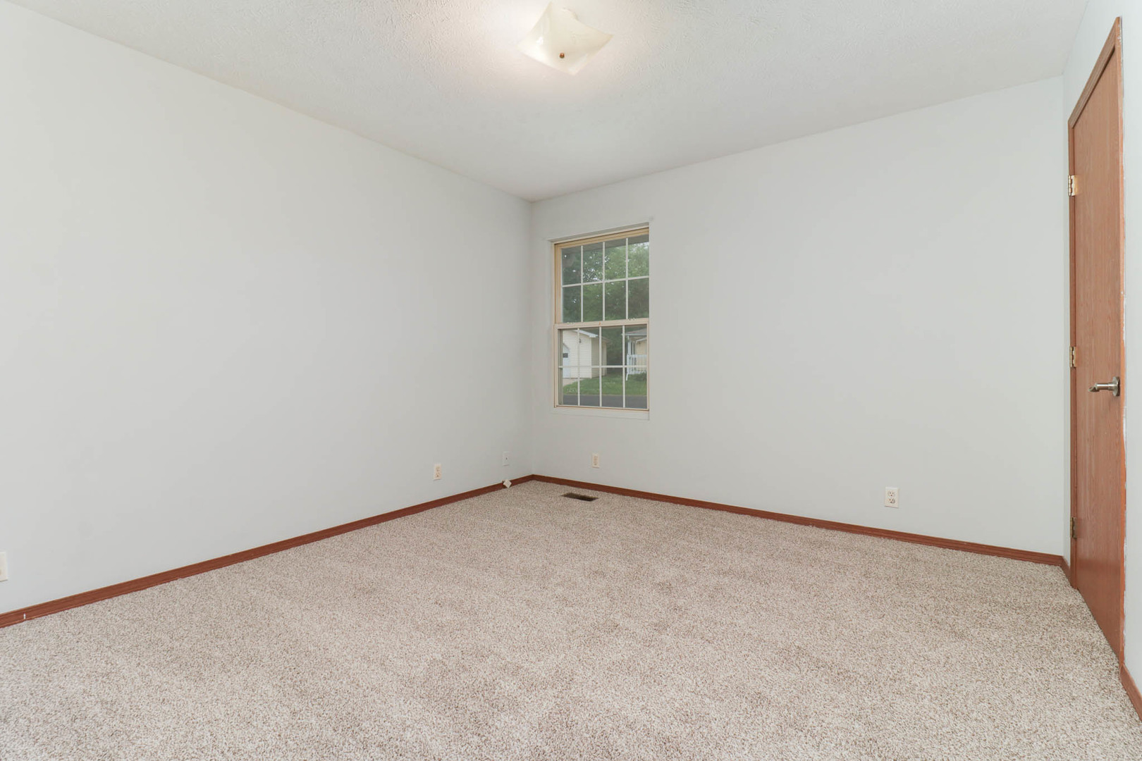 101 South State Street Danvers, IL 61732 - Photo 18 of 39